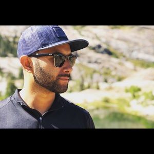 Meet your Posher, Ernesto